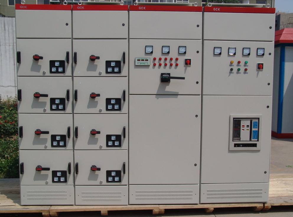 解析抽出式電氣開關(guān)柜 知名廠家、主流品牌、產(chǎn)品圖片與行業(yè)熱帖全覽